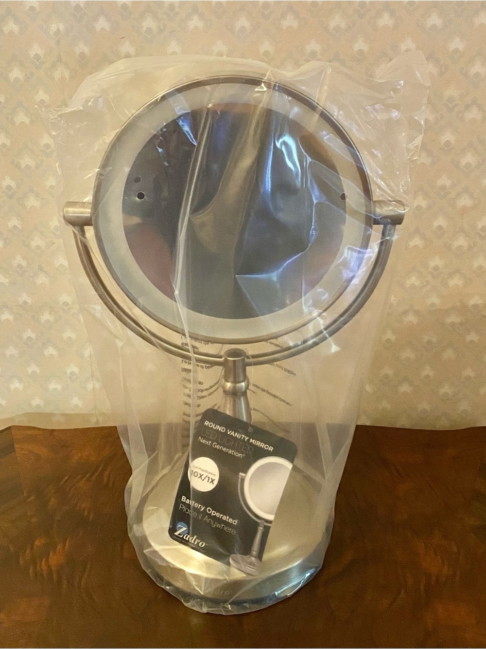 Next Generation LED Make Up Mirror NIB - Picture 2 of 6